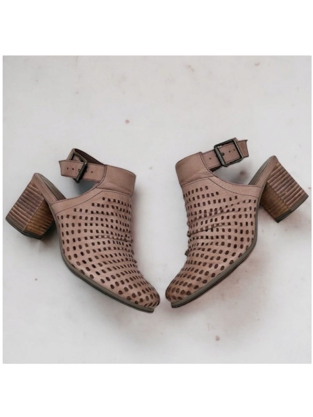 Chocolat Blu Hazel Taupe Leather Slingback Mule Bootie size 7.5